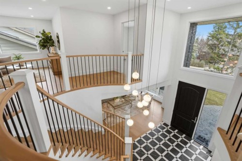 119 Canterville Road Sw, Calgary, AB - Indoor Photo Showing Other Room