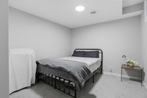 276 Calhoun Crescent Ne, Calgary, AB - Indoor Photo Showing Bedroom