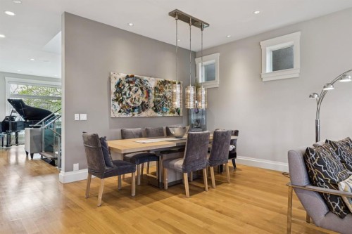 1624 Broadview Road Nw, Calgary, AB - Indoor Photo Showing Dining Room