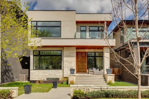 1624 Broadview Road Nw, Calgary, AB - Outdoor With Balcony