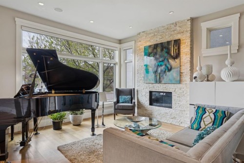 1624 Broadview Road Nw, Calgary, AB - Indoor Photo Showing Living Room With Fireplace