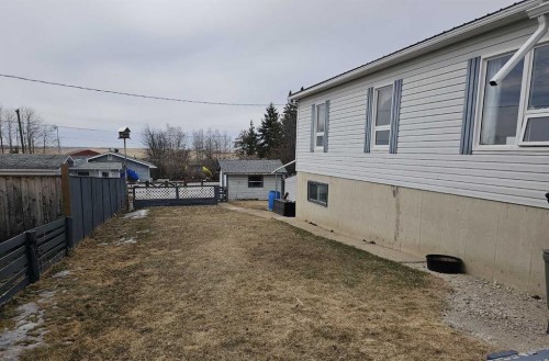 211 1St Avenue, Torrington, AB - Outdoor With Exterior