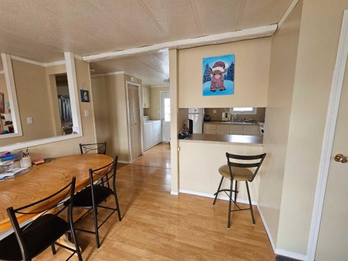 211 1St Avenue, Torrington, AB - Indoor Photo Showing Dining Room