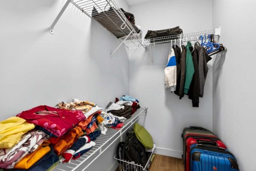 421 Auburn Bay Boulevard Se, Calgary, AB - Indoor With Storage