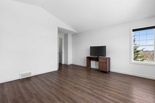 421 Auburn Bay Boulevard Se, Calgary, AB - Indoor Photo Showing Other Room