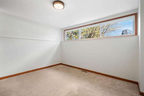 1619 47 Street Sw, Calgary, AB - Indoor Photo Showing Other Room