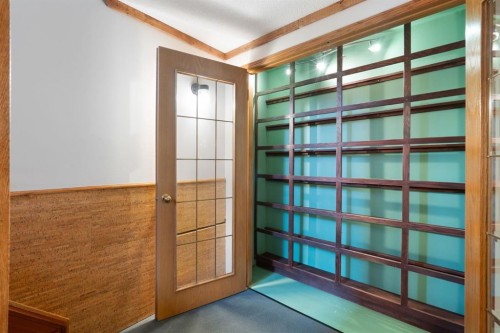 1619 47 Street Sw, Calgary, AB - Indoor Photo Showing Other Room