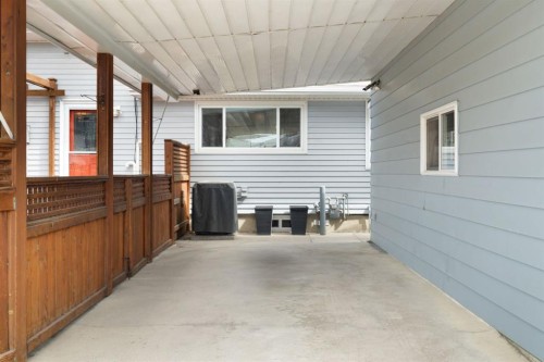 1619 47 Street Sw, Calgary, AB - Outdoor With Exterior
