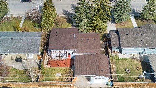 1619 47 Street Sw, Calgary, AB - Outdoor