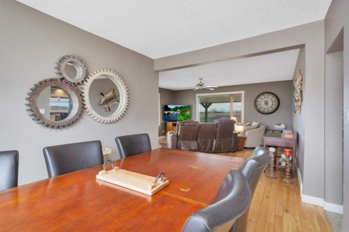 29426 Range Road 292, Rural Mountain View County, AB - Indoor Photo Showing Dining Room