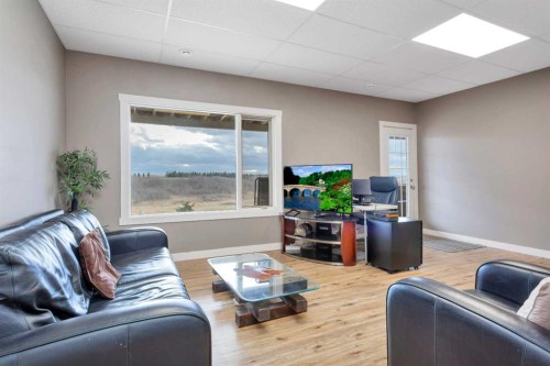 29426 Range Road 292, Rural Mountain View County, AB - Indoor