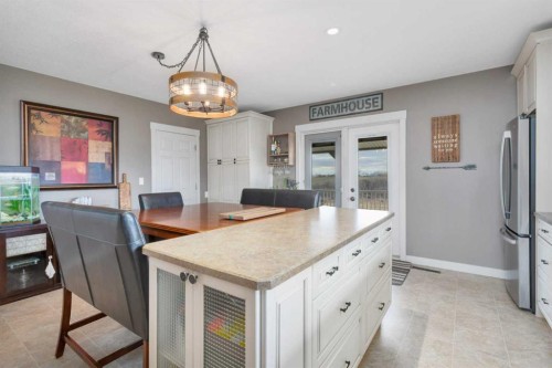 29426 Range Road 292, Rural Mountain View County, AB - Indoor