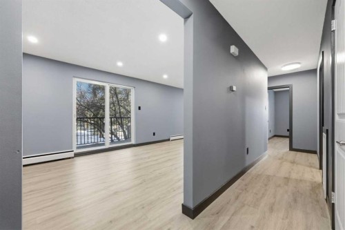 203-3103 Blakiston Drive Nw, Calgary, AB - Indoor Photo Showing Other Room