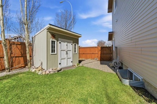 78 Westmount Circle, Okotoks, AB - Outdoor With Exterior