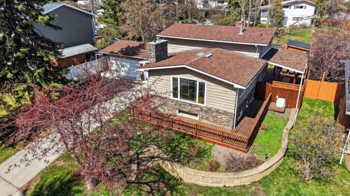 8 Slocan Road Sw, Calgary, AB - Outdoor