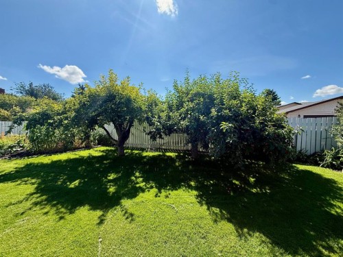 807 8 Avenue Se, High River, AB 