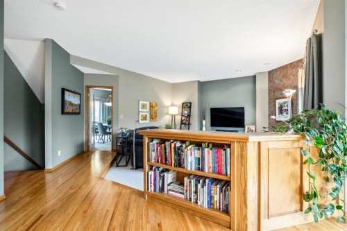 120 Bow Meadows Drive, Cochrane, AB - Indoor Photo Showing Other Room