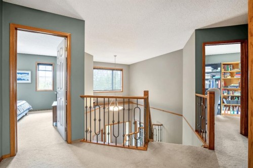 120 Bow Meadows Drive, Cochrane, AB - Indoor Photo Showing Other Room