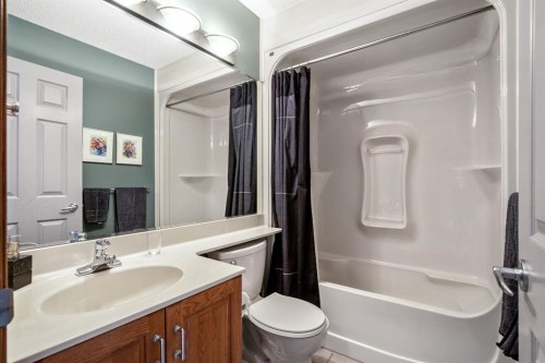 120 Bow Meadows Drive, Cochrane, AB - Indoor Photo Showing Bathroom