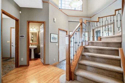 120 Bow Meadows Drive, Cochrane, AB - Indoor Photo Showing Other Room