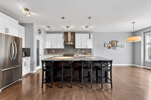 41 Westridge Road, Okotoks, AB - Indoor Photo Showing Kitchen With Double Sink With Upgraded Kitchen