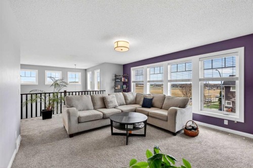 41 Westridge Road, Okotoks, AB - Indoor Photo Showing Living Room