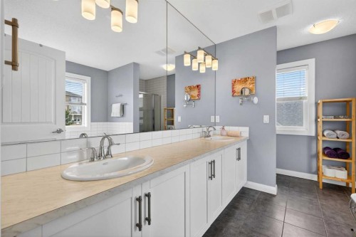 41 Westridge Road, Okotoks, AB - Indoor Photo Showing Bathroom