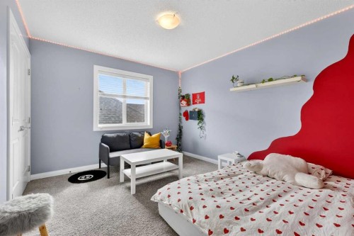 41 Westridge Road, Okotoks, AB - Indoor Photo Showing Bedroom