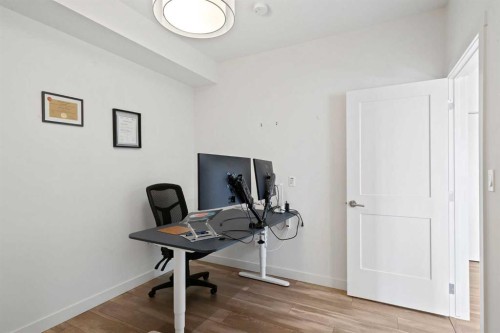 332-20 Seton Park Se, Calgary, AB - Indoor Photo Showing Office