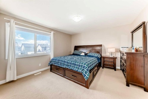 299 Saddlebrook Circle Ne, Calgary, AB - Indoor Photo Showing Bedroom