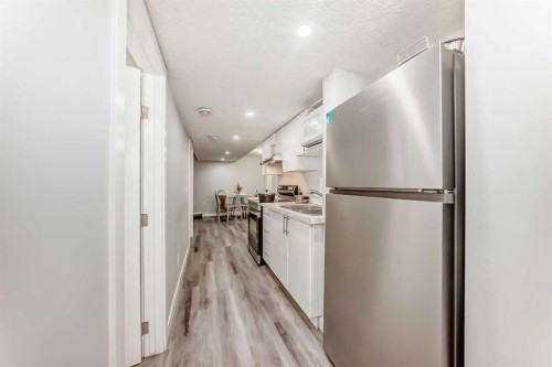 299 Saddlebrook Circle Ne, Calgary, AB - Indoor Photo Showing Other Room