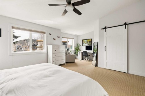 1825 33 Avenue Sw, Calgary, AB - Indoor Photo Showing Bedroom