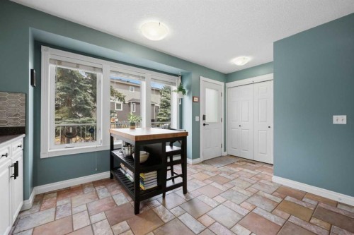 450 Regal Park Ne, Calgary, AB - Indoor Photo Showing Other Room