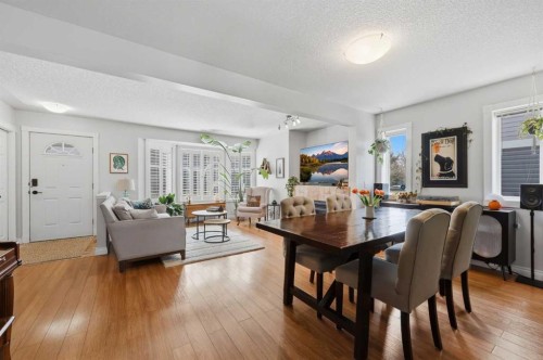 450 Regal Park Ne, Calgary, AB - Indoor
