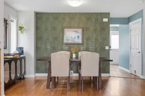 450 Regal Park Ne, Calgary, AB - Indoor Photo Showing Dining Room