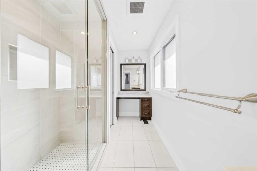 1728 Lake Bonavista Drive Se, Calgary, AB - Indoor