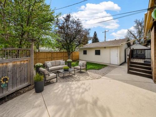 1728 Lake Bonavista Drive Se, Calgary, AB - Outdoor
