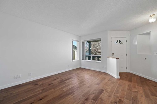 182 Coventry Close Ne, Calgary, AB - Indoor