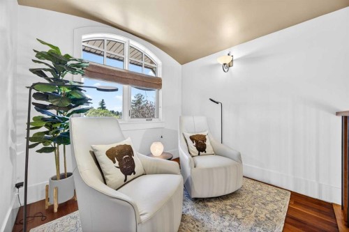 914 36 Avenue Sw, Calgary, AB - Indoor Photo Showing Other Room