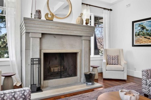 914 36 Avenue Sw, Calgary, AB - Indoor Photo Showing Living Room With Fireplace