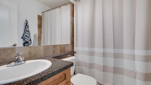 36 New Brighton Landing Se, Calgary, AB 