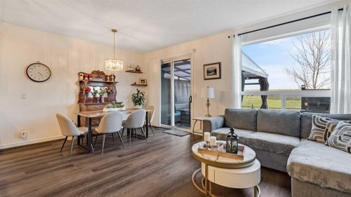 36 New Brighton Landing Se, Calgary, AB - Indoor Photo Showing Living Room
