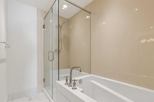 305-221 Quarry Way Se, Calgary, AB - Indoor Photo Showing Bathroom