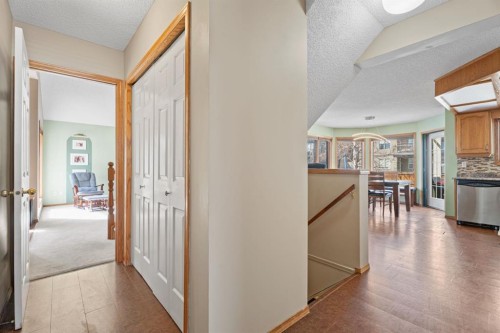 133 Carr Crescent, Okotoks, AB - Indoor