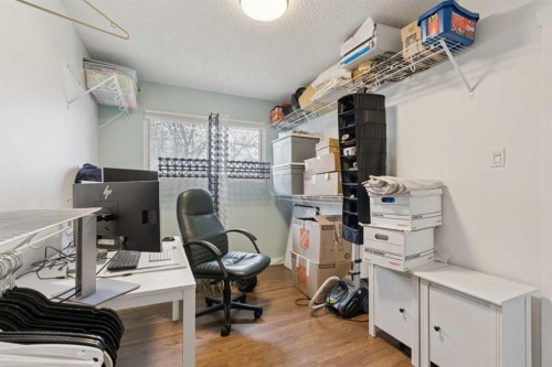9812 2 Street Se, Calgary, AB - Indoor