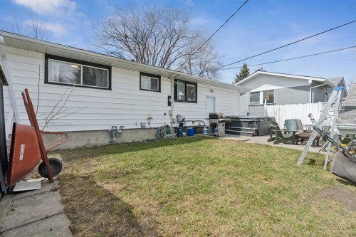 9812 2 Street Se, Calgary, AB - Outdoor