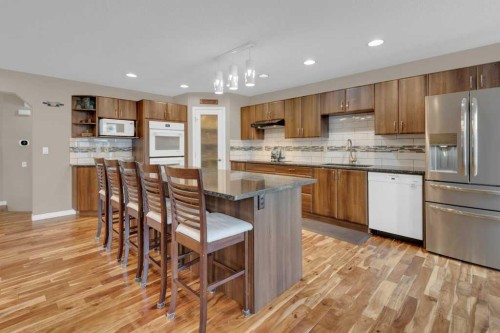 15 New Brighton Manor Se, Calgary, AB - Indoor Photo Showing Kitchen