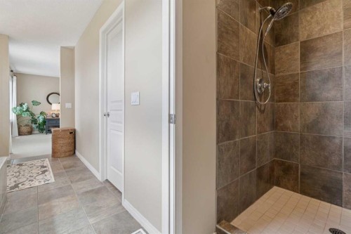 59 Heritage Cove, Heritage Pointe, AB - Indoor Photo Showing Bathroom