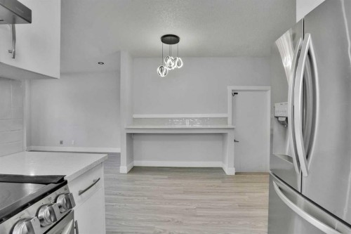 44 Falmead Road Ne, Calgary, AB - Indoor Photo Showing Kitchen