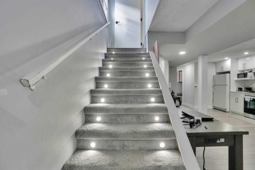 44 Falmead Road Ne, Calgary, AB - Indoor Photo Showing Other Room